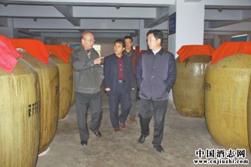 著名白酒專家梁邦昌夸贊仰韶陶香型白酒