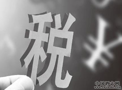 ׾M