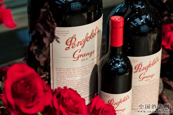 Penfolds 奔富 Grange葛蘭許葡萄酒 – 100分, 安德魯.凱拉德(Andrew Caillard MW) Penfolds 奔富 Grange葛蘭許葡萄酒 – 100分, 安德魯.凱拉德(Andrew Caillard MW)